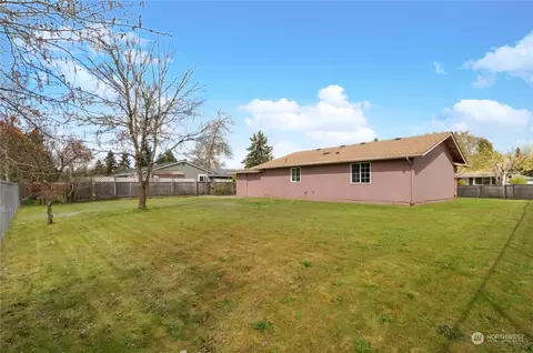Exterior - 17512 6th Ave E, Spanaway, WA 98387 photo 4 of 6