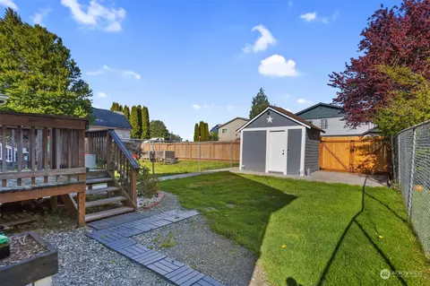 Exterior - 1611 Walnut St, Everett, WA 98201 photo 10 of 15