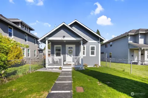 1611 Walnut St, Everett, WA 98201