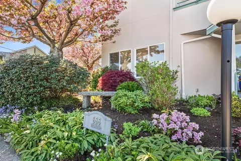 555 Walnut St #6, Edmonds, WA 98020
