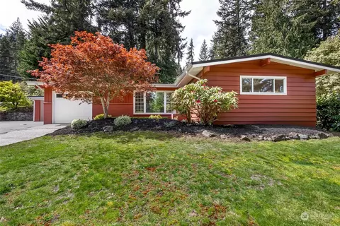 525 Mt Hood Dr SW, Issaquah, WA 98027