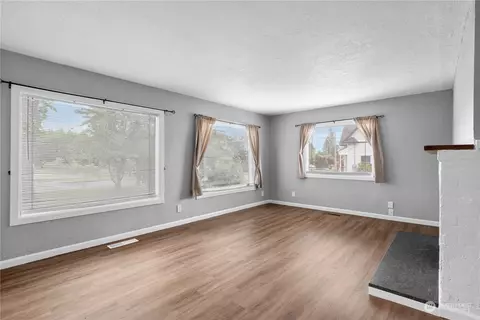 Other - 1466 Franklin St, Enumclaw, WA 98022 photo 2 of 11