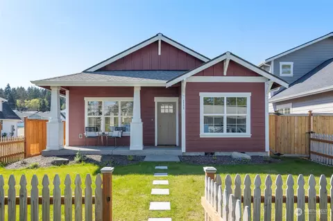 111 E Sullivan St, Allyn, WA 98524