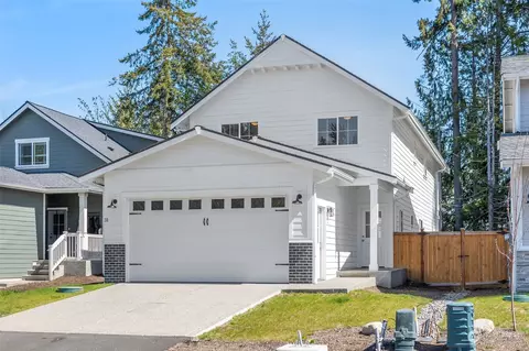 31 E Sullivan St, Allyn, WA 98524