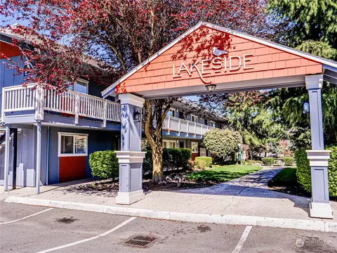 713 75th St SE #A202, Everett, WA 98203