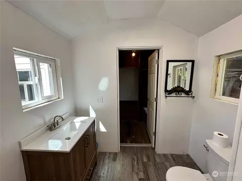 Bath - 51 E Runnion Rd, Sequim, WA 98382 photo 3 of 3