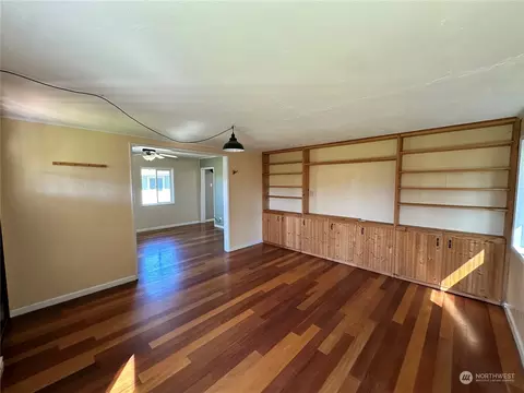 Living - 51 E Runnion Rd, Sequim, WA 98382 photo 2 of 4