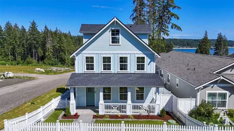 120 E Cedarland Ln, Allyn, WA 98524