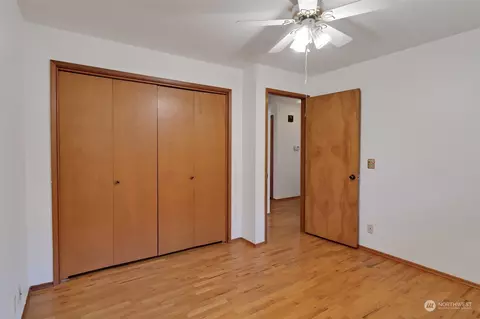 Bedroom - 23331 19th Pl W, Bothell, WA 98021 photo 1 of 3