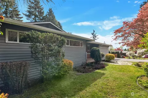 Exterior - 23331 19th Pl W, Bothell, WA 98021 photo 2 of 6