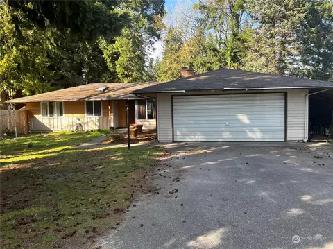 2018 SE Juniper Ct, Port Orchard, WA 98366