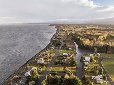 840 Three Crabs Rd, Sequim, WA 98382