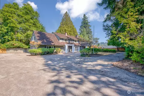 7838 NE 14th St, Medina, WA 98039