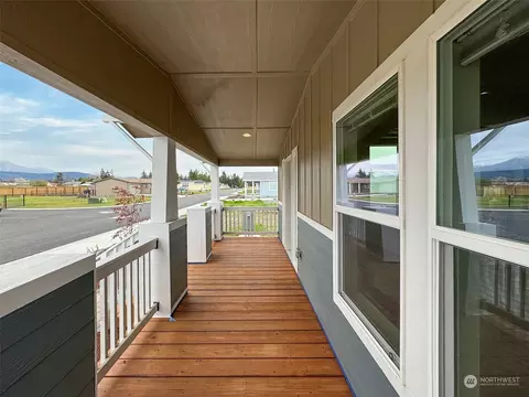 288 E Camelia St, Sequim, WA 98382 photo 3