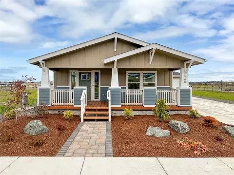 288 E Camelia St, Sequim, WA 98382 photo 2