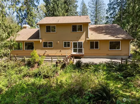 Exterior - 40429 228th Ave SE, Enumclaw, WA 98022 photo 3 of 9