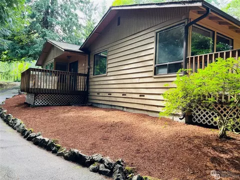 8248 Ilahee Rd NE, Bremerton, WA 98311