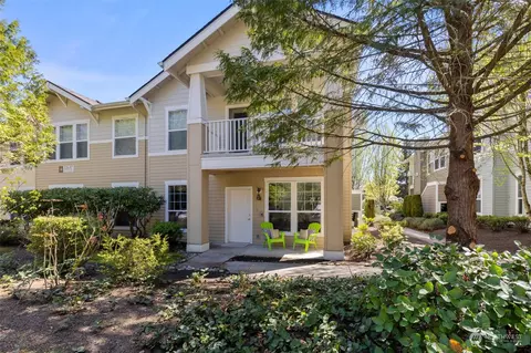 22657 NE Alder Crest Dr #102, Redmond, WA 98053