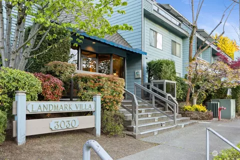 3030 80th Ave SE #302, Mercer Island, WA 98040
