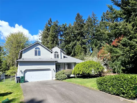 9201 Withers Pl NW, Bremerton, WA 98311