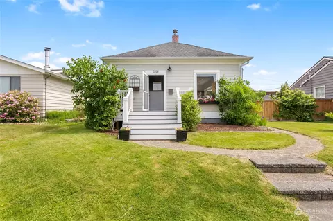 2814 Russell St, Bellingham, WA 98225