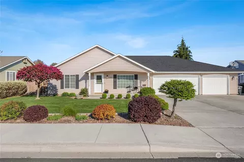 1516 S Bailey Ave, Moses Lake, WA 98837