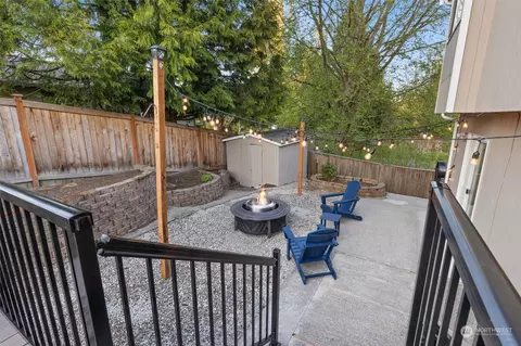 Exterior - 513 211 Pl SE, Bothell, WA 98021 photo 9 of 17
