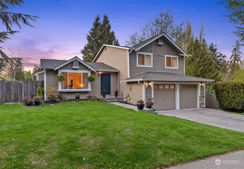 Exterior - 513 211 Pl SE, Bothell, WA 98021 photo 3 of 17