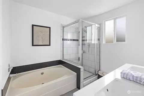 Bath - 513 211 Pl SE, Bothell, WA 98021 photo 3 of 3