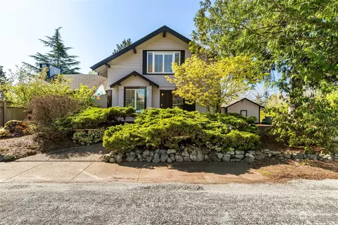 1014 E North St, Bellingham, WA 98226