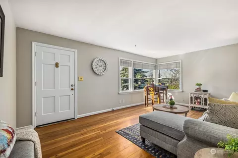 Bedroom - 929 E Temperance St, Kent, WA 98030 photo 1 of 3