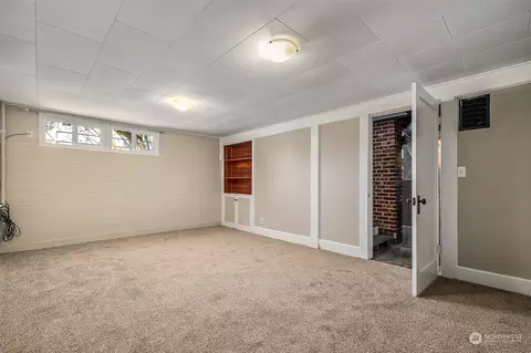 Bedroom - 929 E Temperance St, Kent, WA 98030 photo 3 of 3