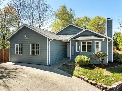 902 N Newton St, Tacoma, WA 98406