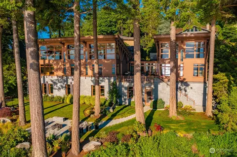 9131 Great Blue Heron Ln, Blaine, WA 98230