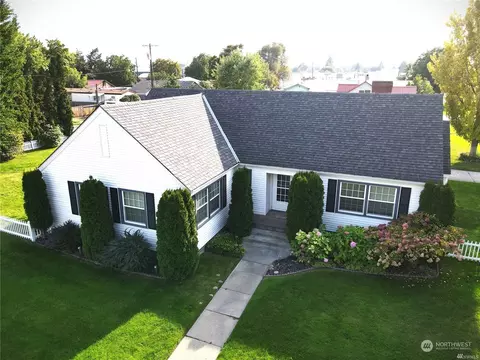 420 Central Ave, Oroville, WA 98844