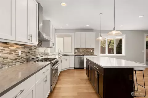 Kitchen - 23319 15th Ave SE, Bothell, WA 98021 photo 6 of 6