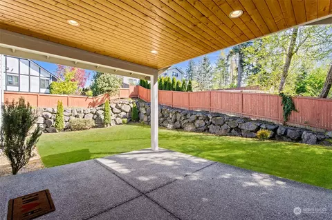 Exterior - 23319 15th Ave SE, Bothell, WA 98021 photo 5 of 8