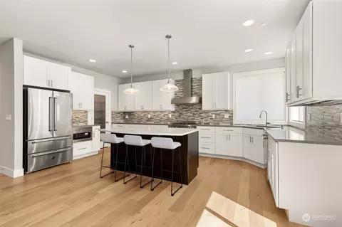 Kitchen - 23319 15th Ave SE, Bothell, WA 98021 photo 2 of 6