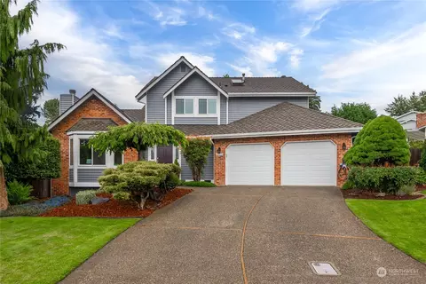 9718 S 205th Ct, Kent, WA 98031