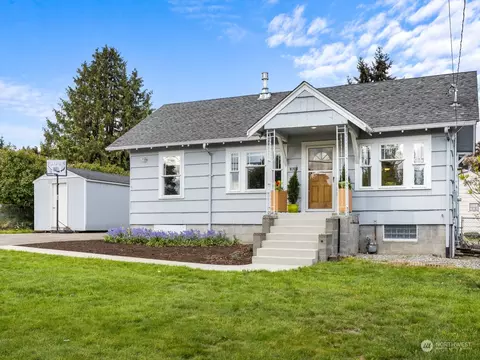 10111 14th Ave S, Seattle, WA 98168