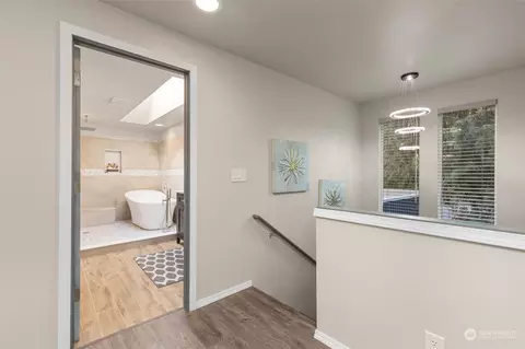 Bath - 21701 4th Ave SE, Bothell, WA 98021 photo 2 of 4