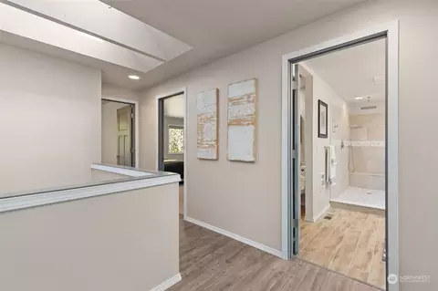 Entry Way - 21701 4th Ave SE, Bothell, WA 98021 photo 1 of 3