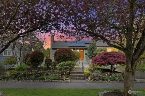 8209 36th Ave NE, Seattle, WA 98115