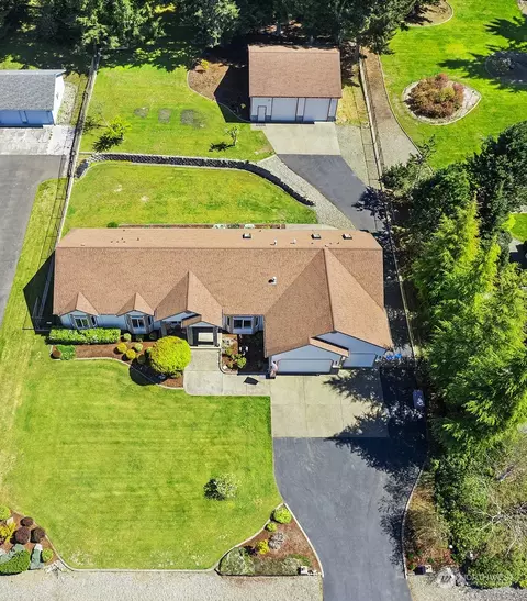 4136 Legacy Dr NE, Olympia, WA 98516
