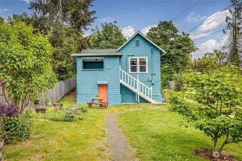 1514 Elizabeth Ave, Bremerton, WA 98337