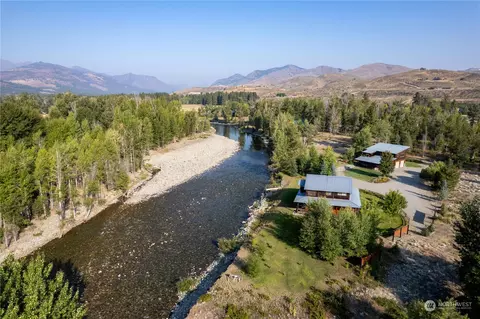 16 River Run Dr, Winthrop, WA 98862