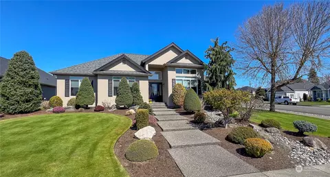 707 E Maberry Dr, Lynden, WA 98264