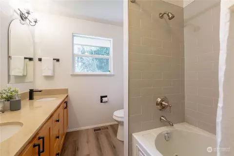 10605 NE 194th St, Bothell, WA 98011 photo 23
