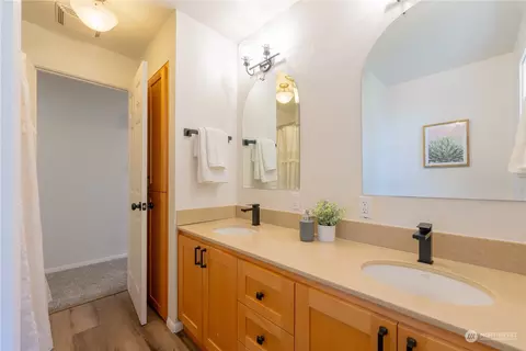 10605 NE 194th St, Bothell, WA 98011 photo 22
