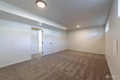 10605 NE 194th St, Bothell, WA 98011 photo 36
